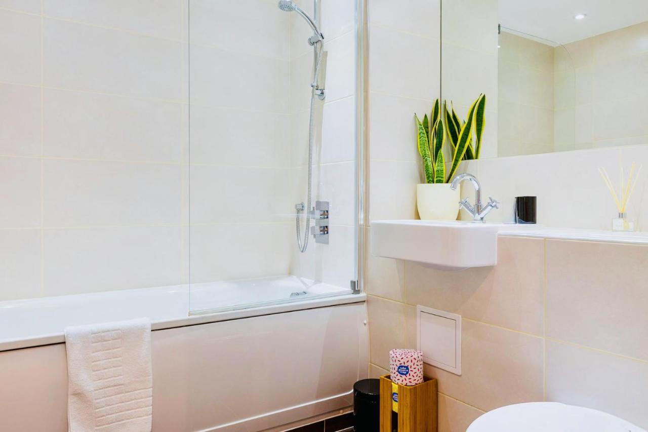 Panorama Apartments By Mesh Accommodation Short & Long Term Lets Ashford For Contractors Or Corporate Stays Exterior foto